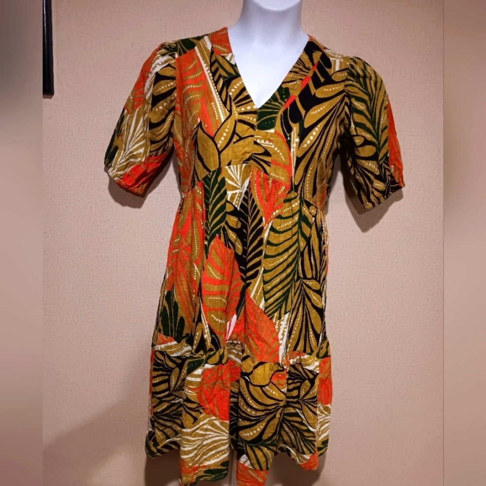 Mlle Gabrielle Multicolor Leaf Pattern Dress Size S